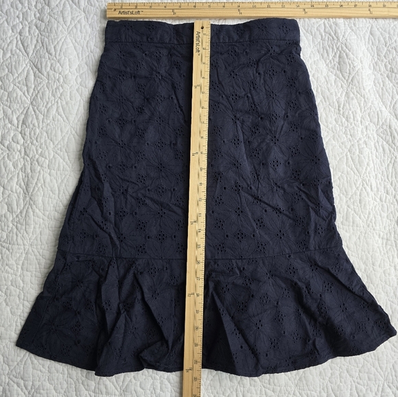 Ann Taylor Navy Eyelet Flounce Pencil Skirt Petite - Picture 10 of 10